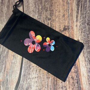 NEW Black Drawstring Sunglasses Pouch with Floral Design Item #PHK6744